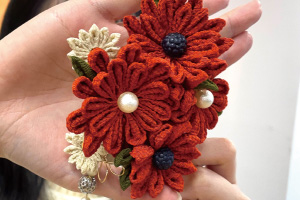 つまみ細工にチャレンジ