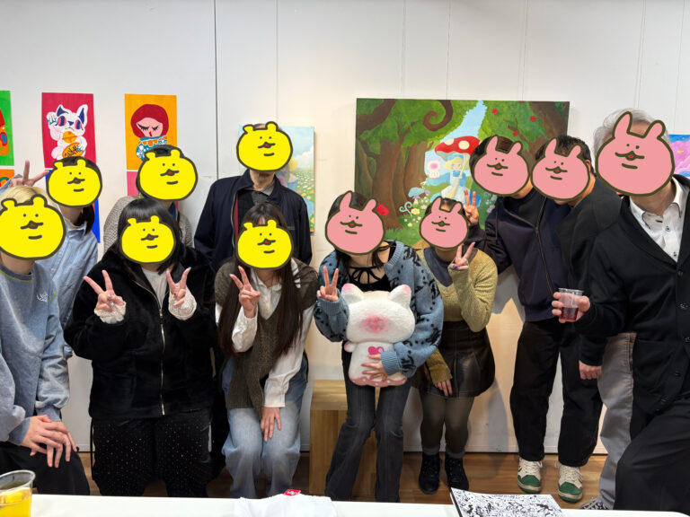 学内にてグループ展を開催中💐💫