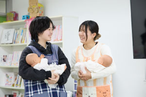 赤ちゃんのお世話にチャレンジ！